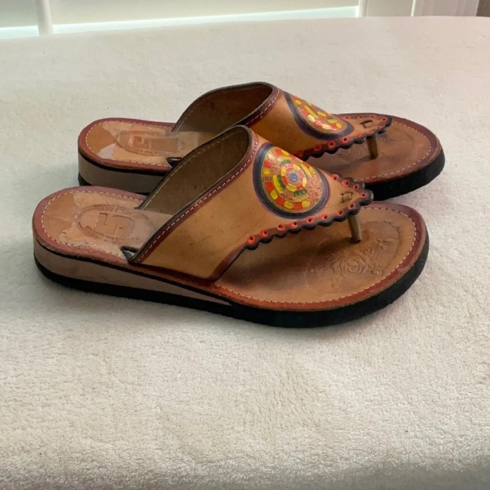 Sandals - Picture 2 of 6